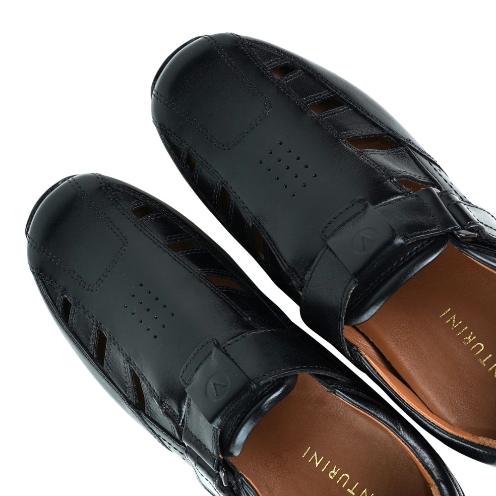 Venturini Men's Closed Sandal